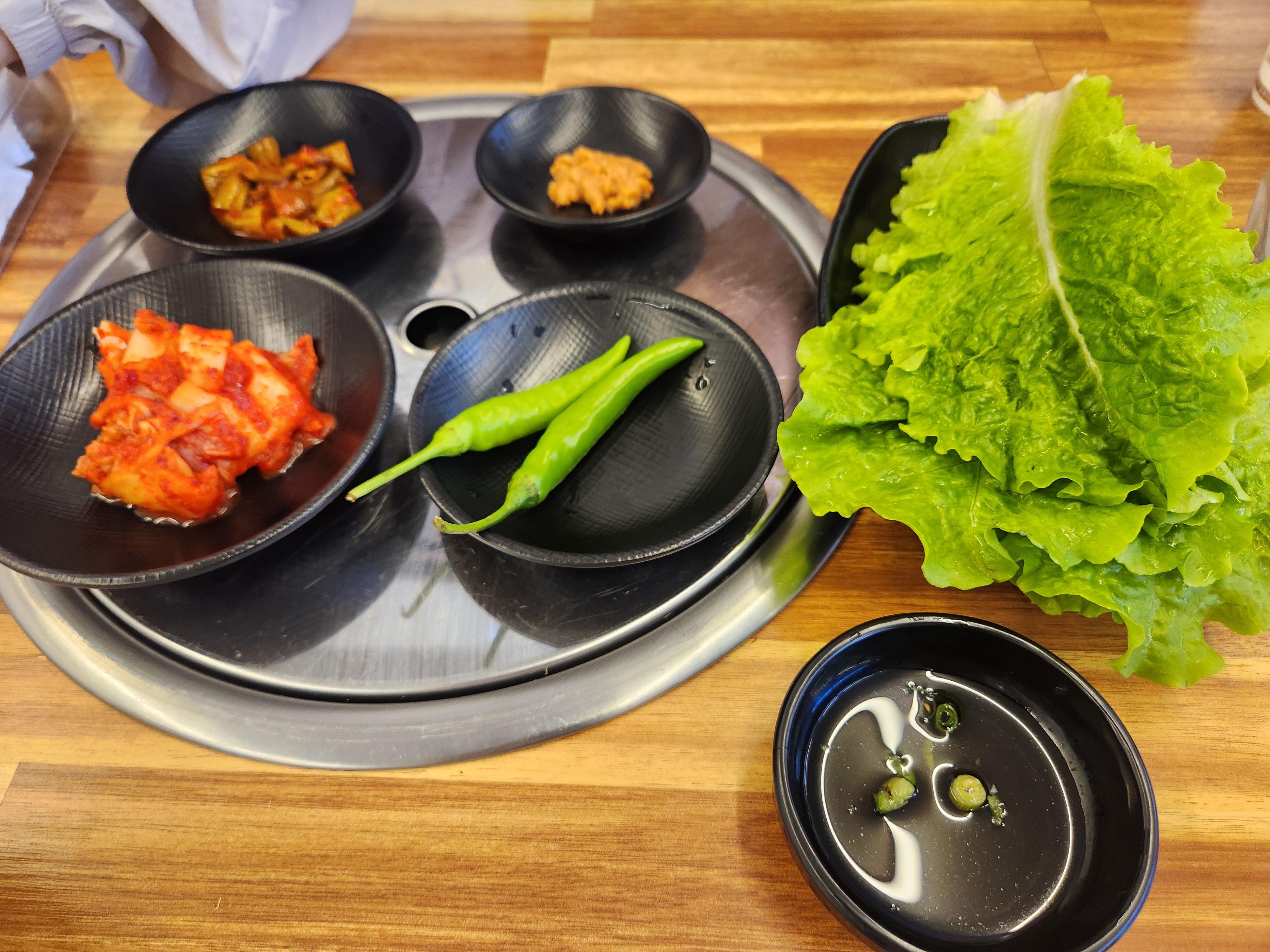 넉둥베기 기본반찬 사진