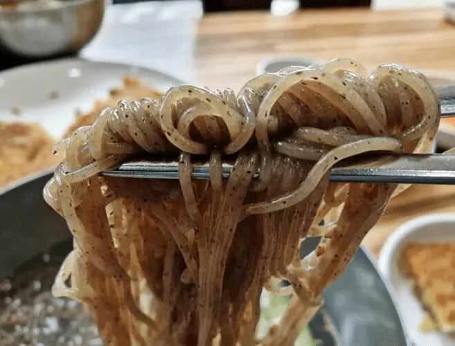 백령면옥 면발