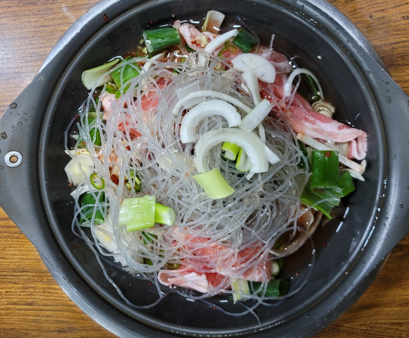 생생정보 전주 <국내산 매운돼지불고기전골