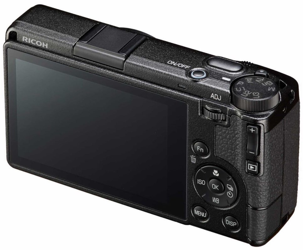 리코GR4 디스플레이 액정과 버튼 배치