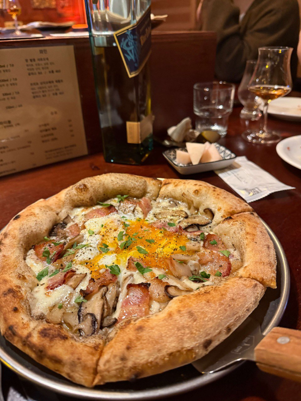 버섯-비스마르크-피자