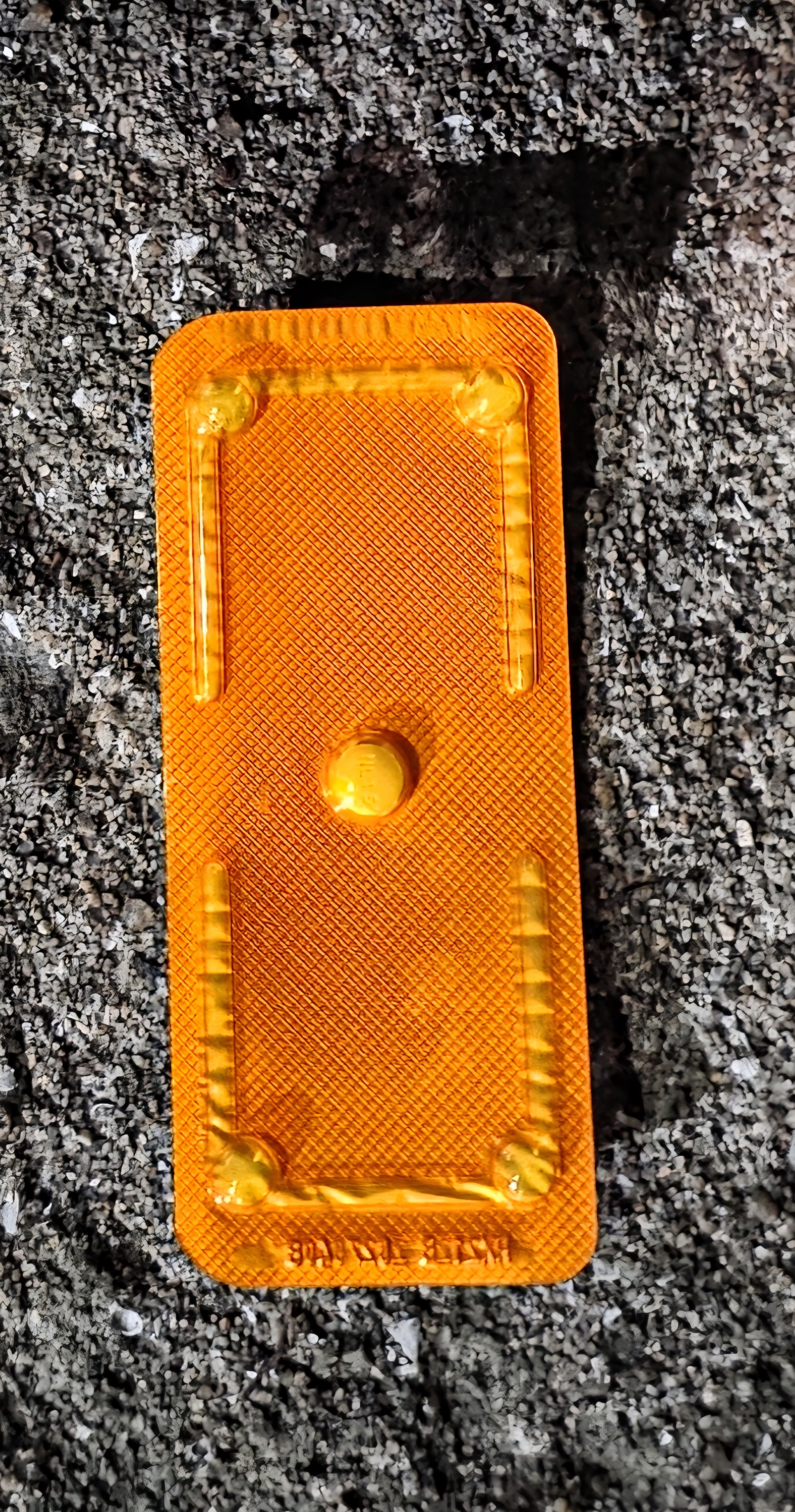 사후피임약-먹고-생리-변화-후기-참고로,-사후피임약은-단-1정만-들어있습니다.