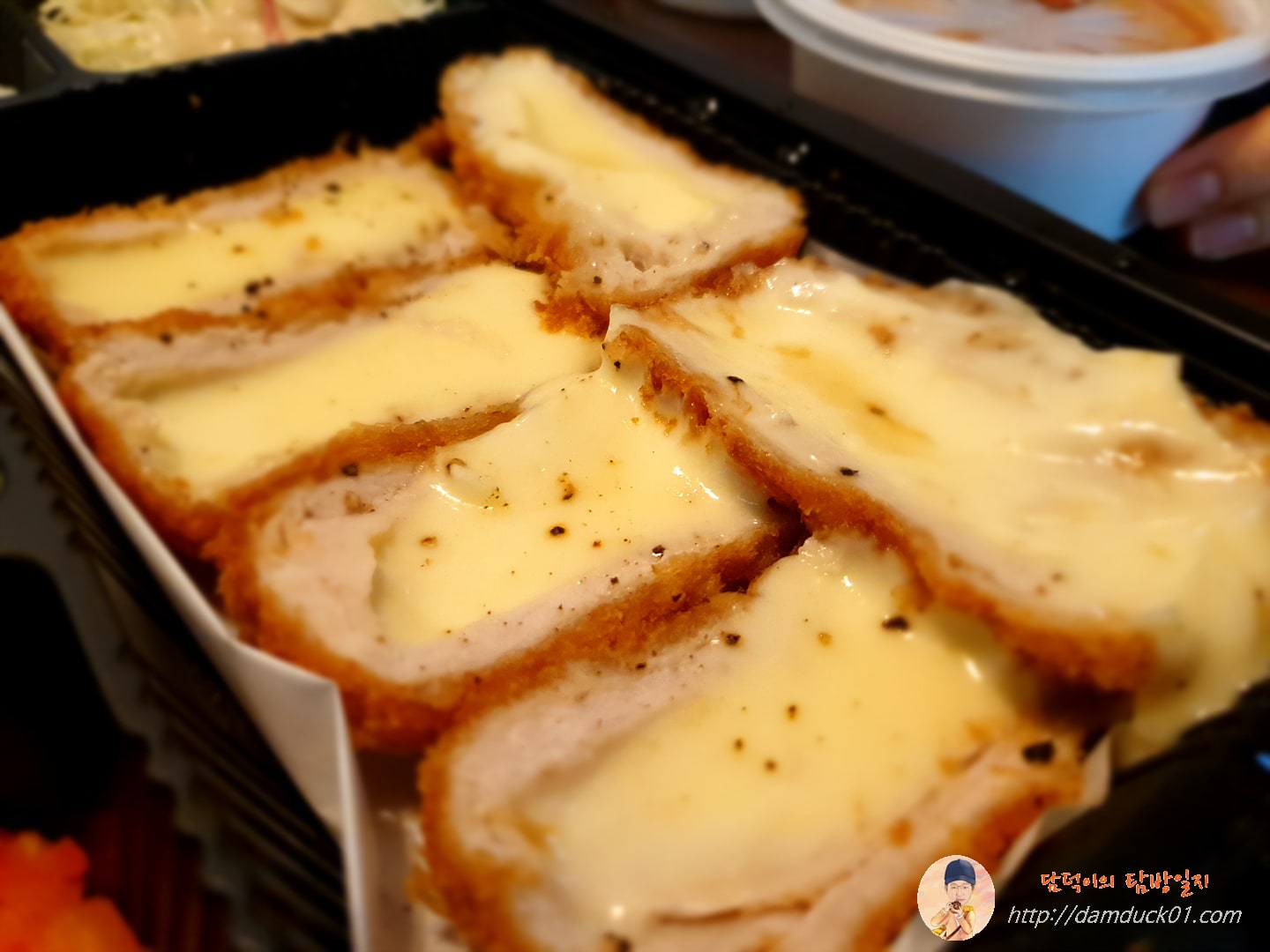 모차렐라 치즈돈가스