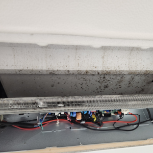 에어컨-분리-후-오염도-사진