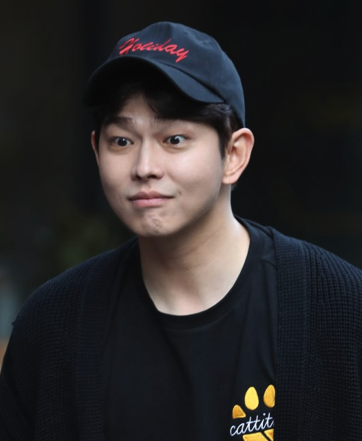 윤균상 셀카