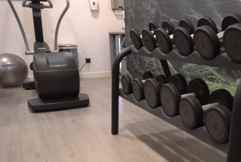 헬스장-기구-아령