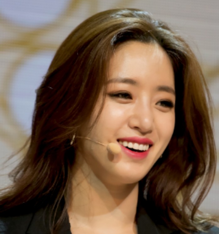 함은정 