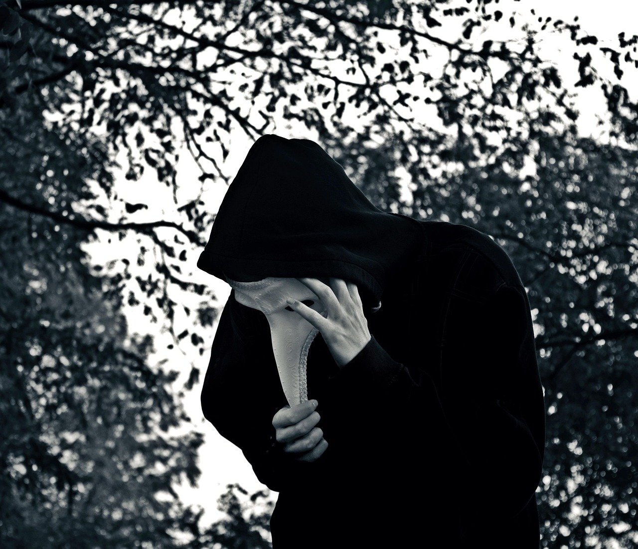 오만과-허영-절망