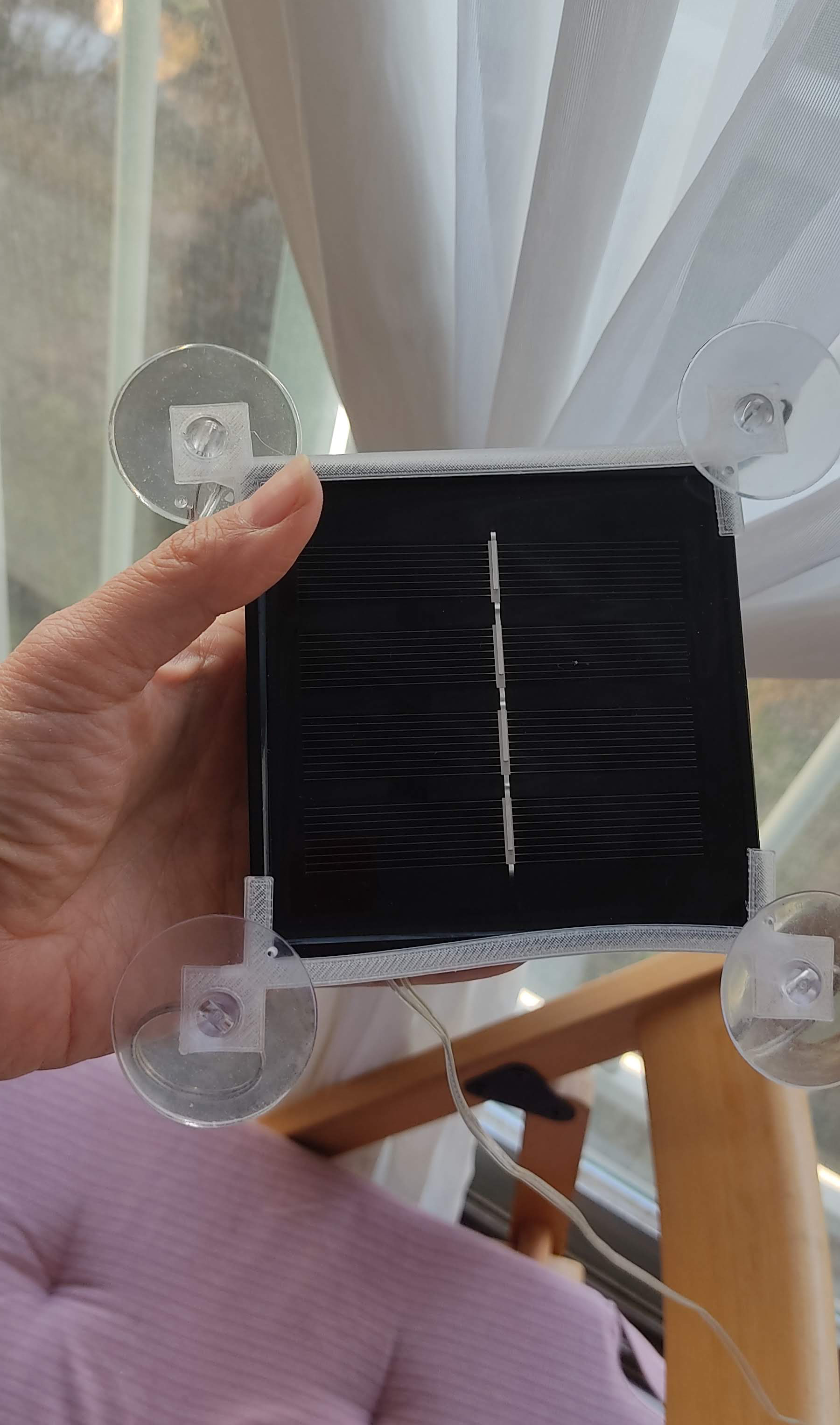 3d프린터로와 큐방을 이용한 고정판