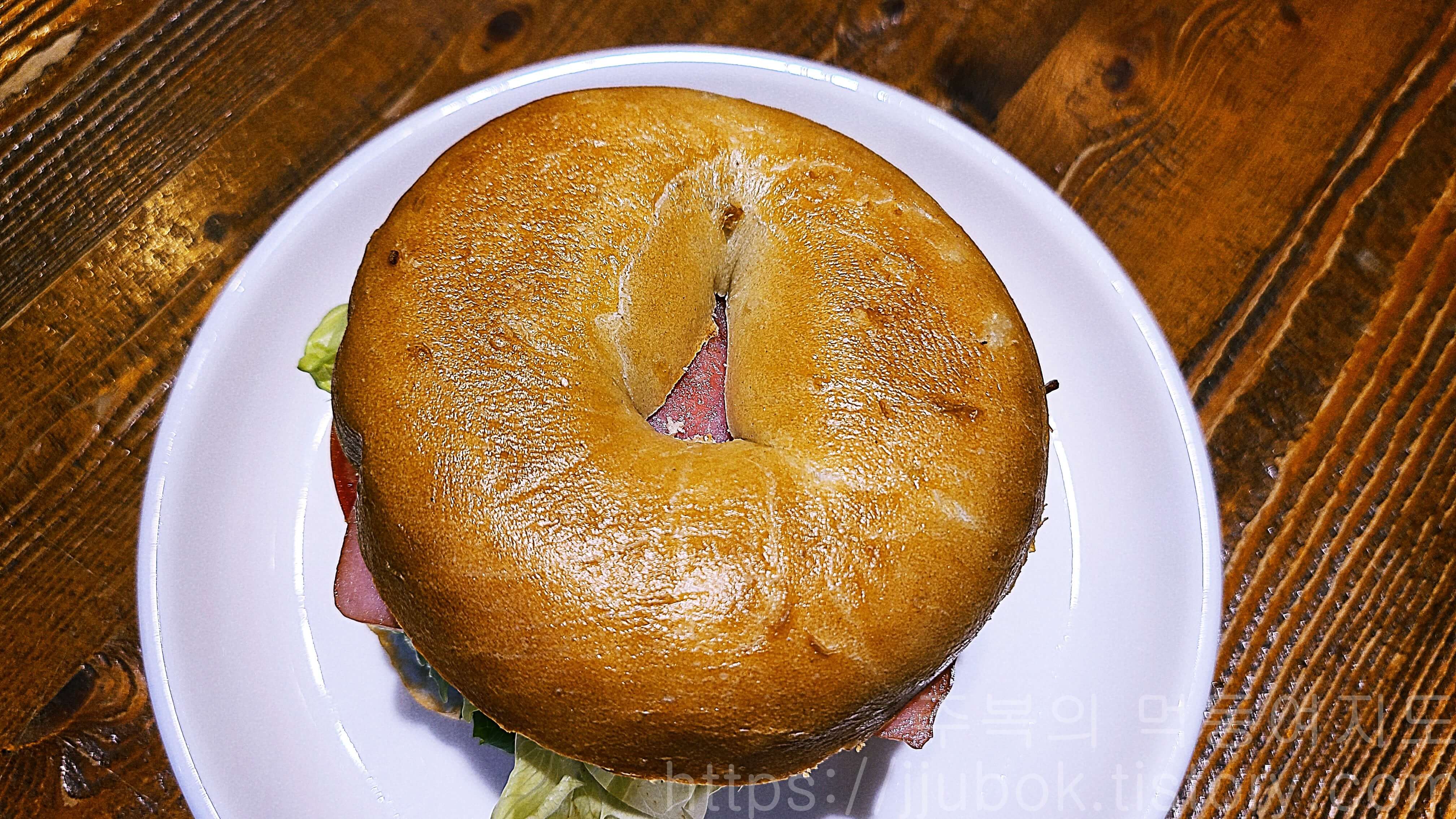 카페-리틀-포레스트-크림치즈-샌드위치-2