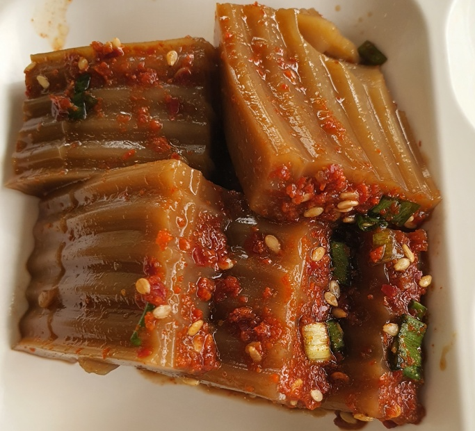 양념된-도토리묵