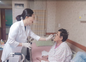 향기로 전하는 따뜻한 위로 호스피스병동 향기치료사