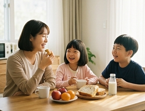 아이와 눈맞추며 대화를 나누는 모습