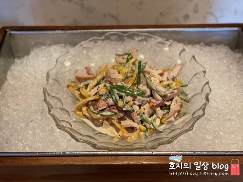 방콕 신돈캠핀스키 이그제큐티브 라운지 이브닝칵테일 뷔페메뉴