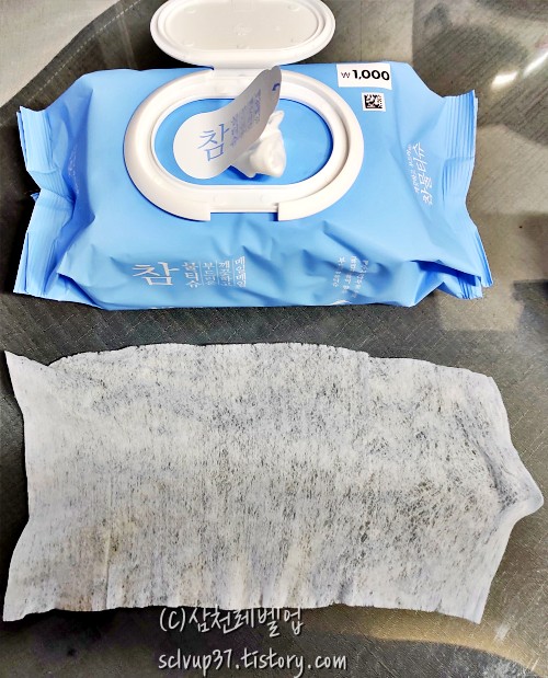 다이소 참 물티슈 한 장 펼친 후