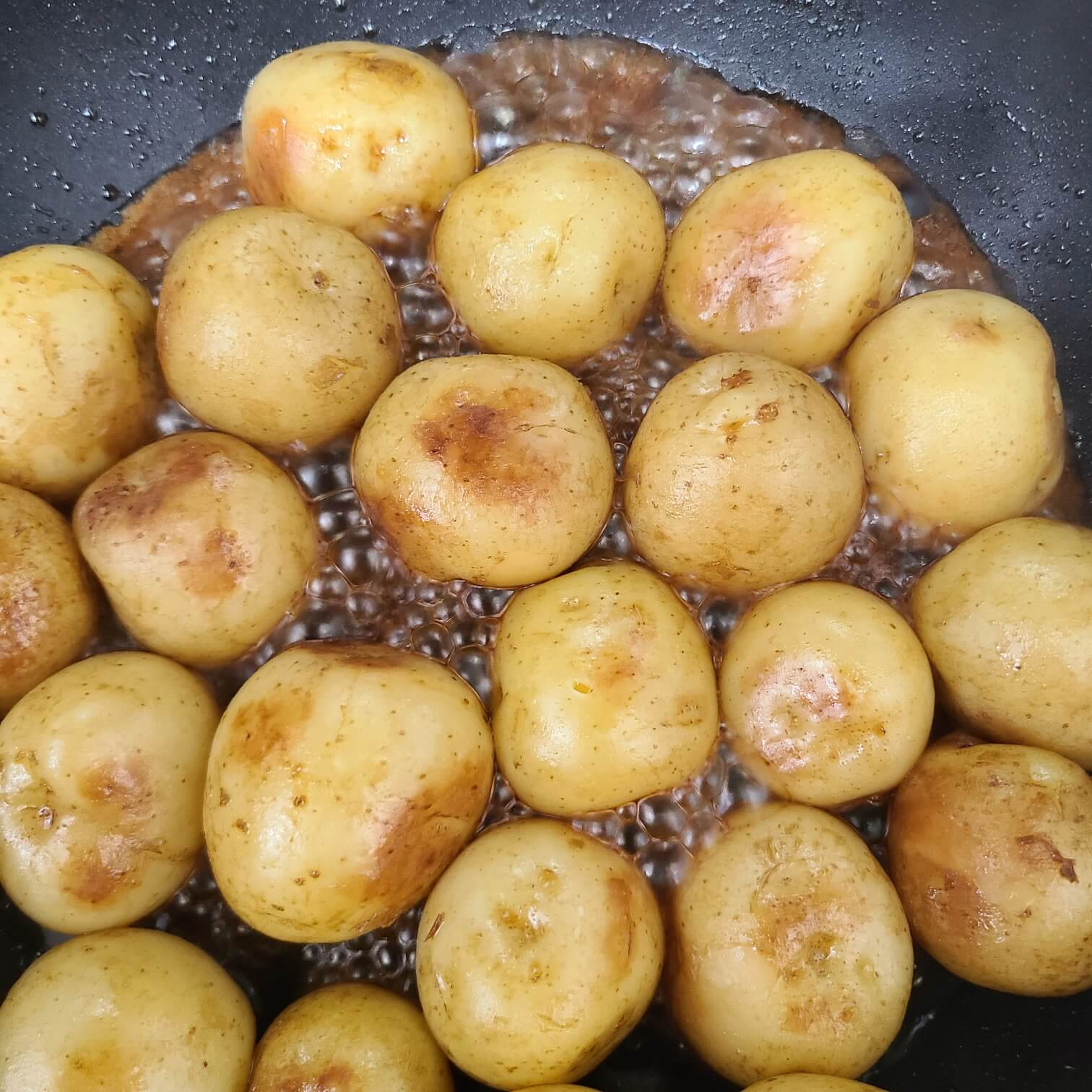 알감자조림 만드는 법 메추리알감자조림 매운 알감자 조림 만드는 법 감자조림 알감자 알감자버터구이 조림감자 병어알감자조림 만드는 법 호두알감자조림 만드는 법 알감자조림 맛있게 만드는법 알감자 조림 알감자조림 황금레시피 알감자 조림 식용류 알감자 조림 방법 알감자조림 제철 맛있게 즐기는 쉬운 밑반찬 알감자조림:버터와 브로콜리로 맛과 영양이 업↑업↑ 알감자조림:입맛 사로잡는 고추장양념조림 알감자조림 간장 알감자조림 밑반찬 쉬운 레시피 알감자조림 물에 삶지 말고 이렇게 해보세요 알감자조림 - 밑반찬으로 인기만점 감자요리 알감자조림 간단한 밑반찬 만들기 알감자조림 동글동글 맛있는 감자반찬 알감자조림과 휴게소 알감자버터구이 만드는 법. 마늘 알감자조림 알감자조림 알토란 알감자조림 백선생 알감자조림 만물상 알감자조림 칼로리 알감자조림 굴소스 알감자조림 간장 알감자조림 영어 쫀득쫀득 알감자조림 쪼글쪼글 알감자조림 매콤 알감자조림 수미네 알감자조림 이보은 알감자조림 소고기 알감자조림 급식 알감자조림