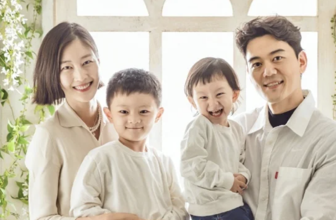 이현이 남편 홍성기 자녀 아들