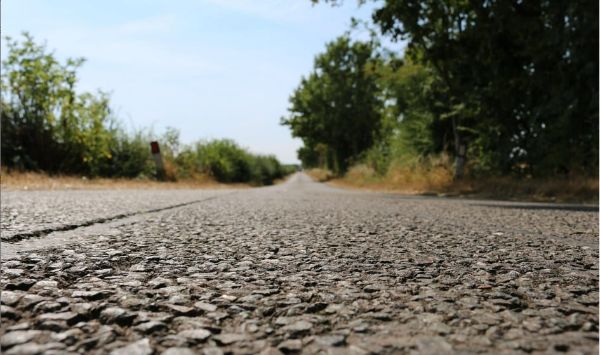 폭염으로 이란 도로 이미지