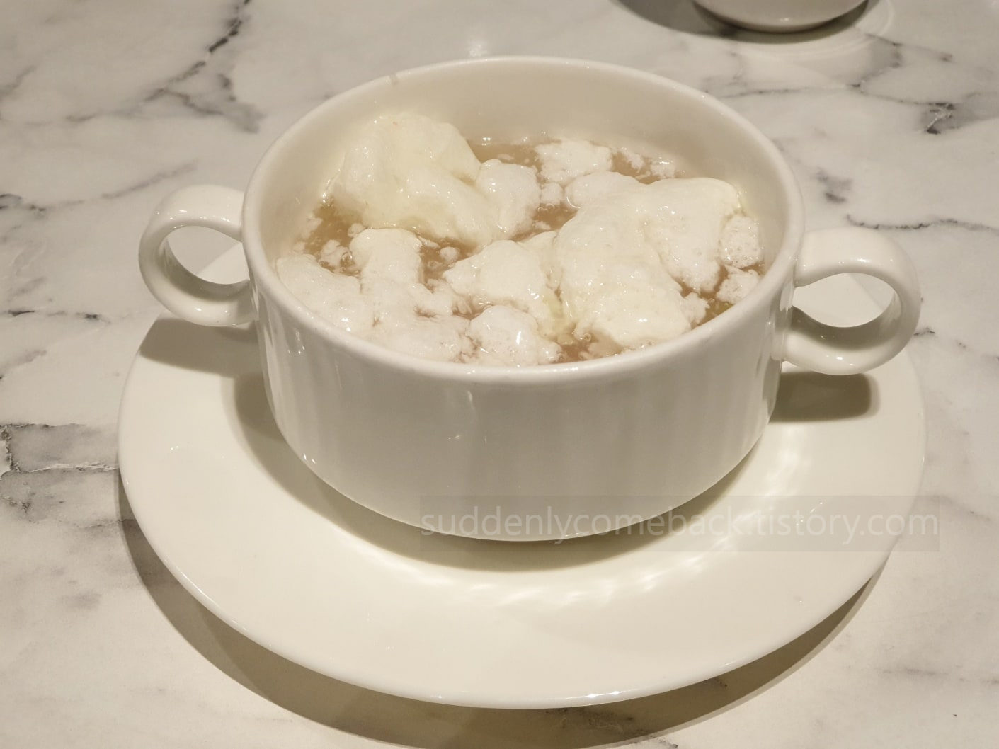 차이홍-커플메뉴-게살수프