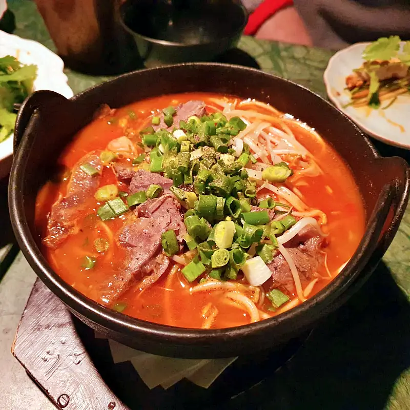 토요일은 밥이좋아 토밥 미슐랭 미쉐린 타파스바 퓨전 중화 중국 사천 요리 비빔면 한남동 노사연 김종민 박명수 찐 단골 맛집 추천 토밥좋아 방송정보