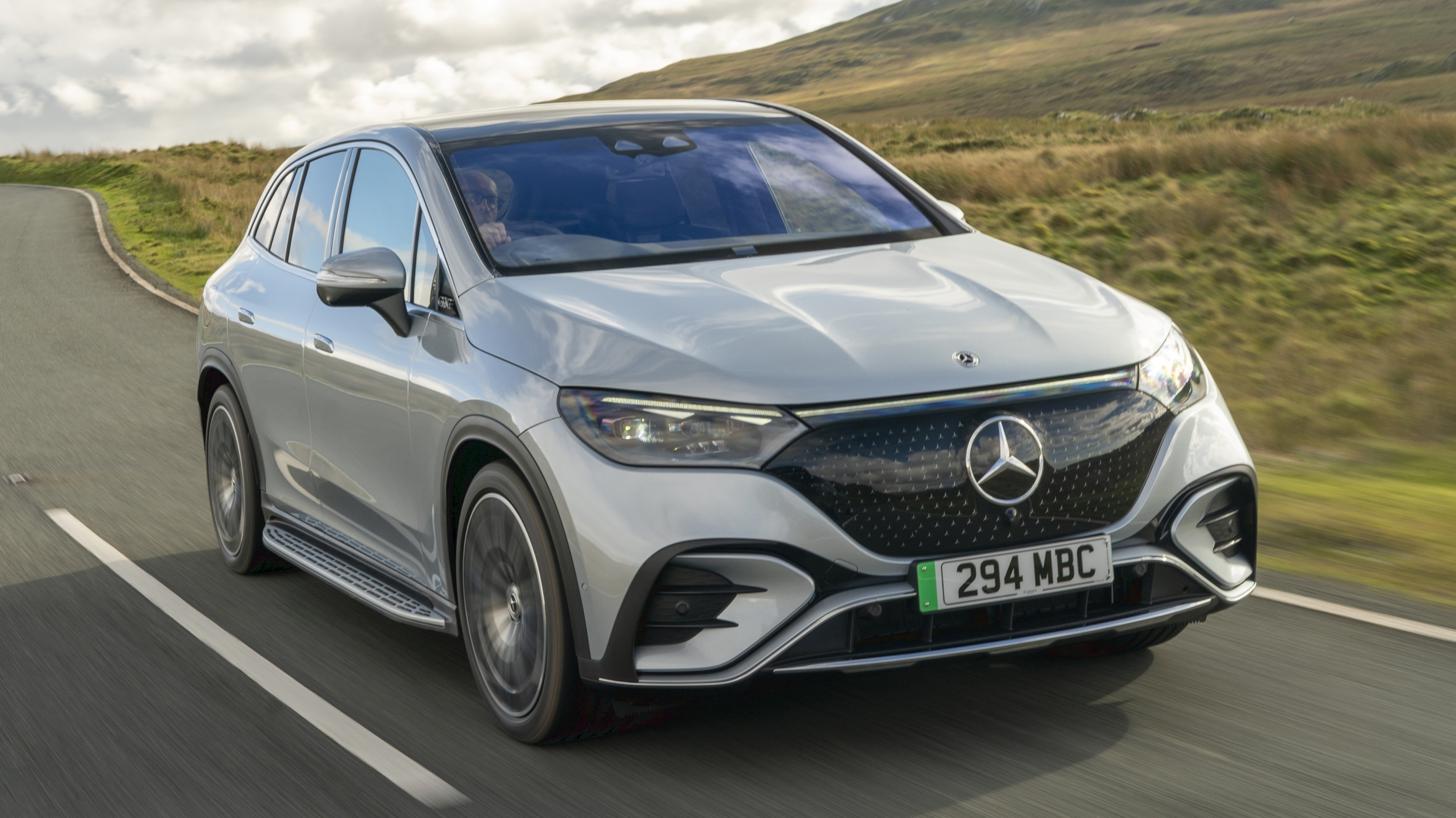 메르세데스-벤츠 EQE 350+ SUV