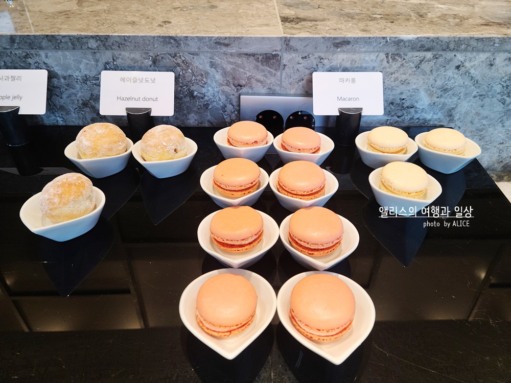 포포인츠 바이 쉐라톤 서울 명동 에볼루션 뷔페 런치 후기