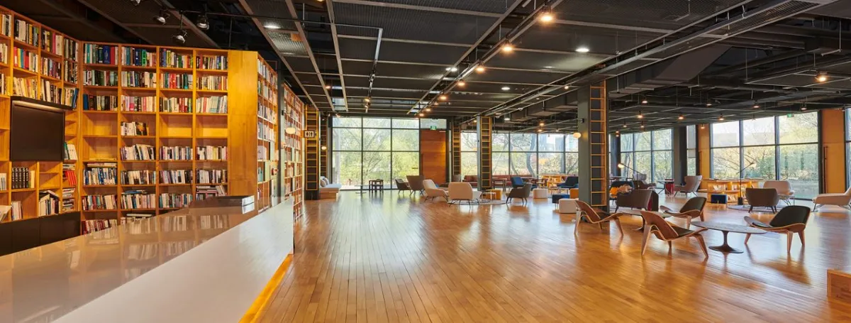 지지향-1층-로비