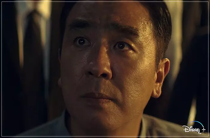 무빙-하늘을-날고-있는-두식을-바라보다