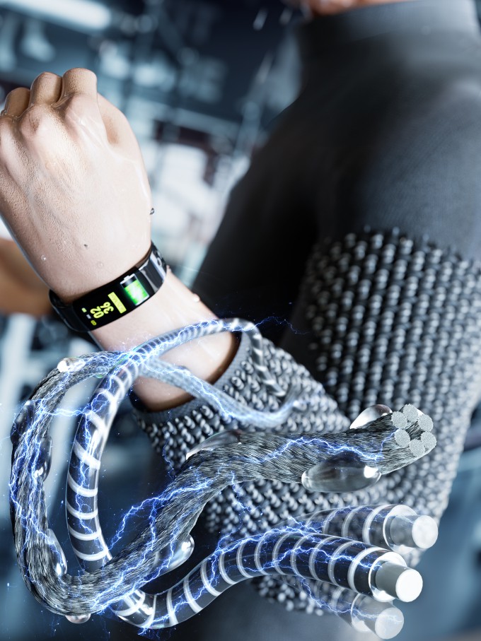 움직임과 땀만으로 전력을 생산하는 스마트 의류 섬유. KIST 제공