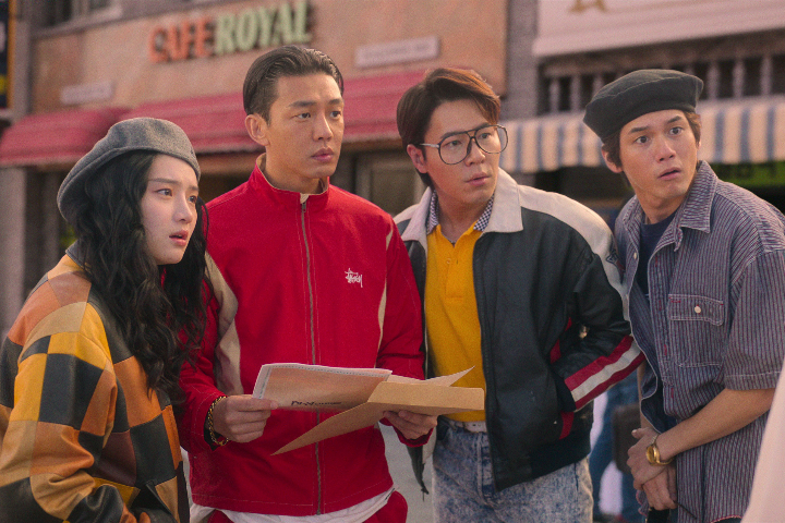 서울대작전_배우들이나란히서있다.