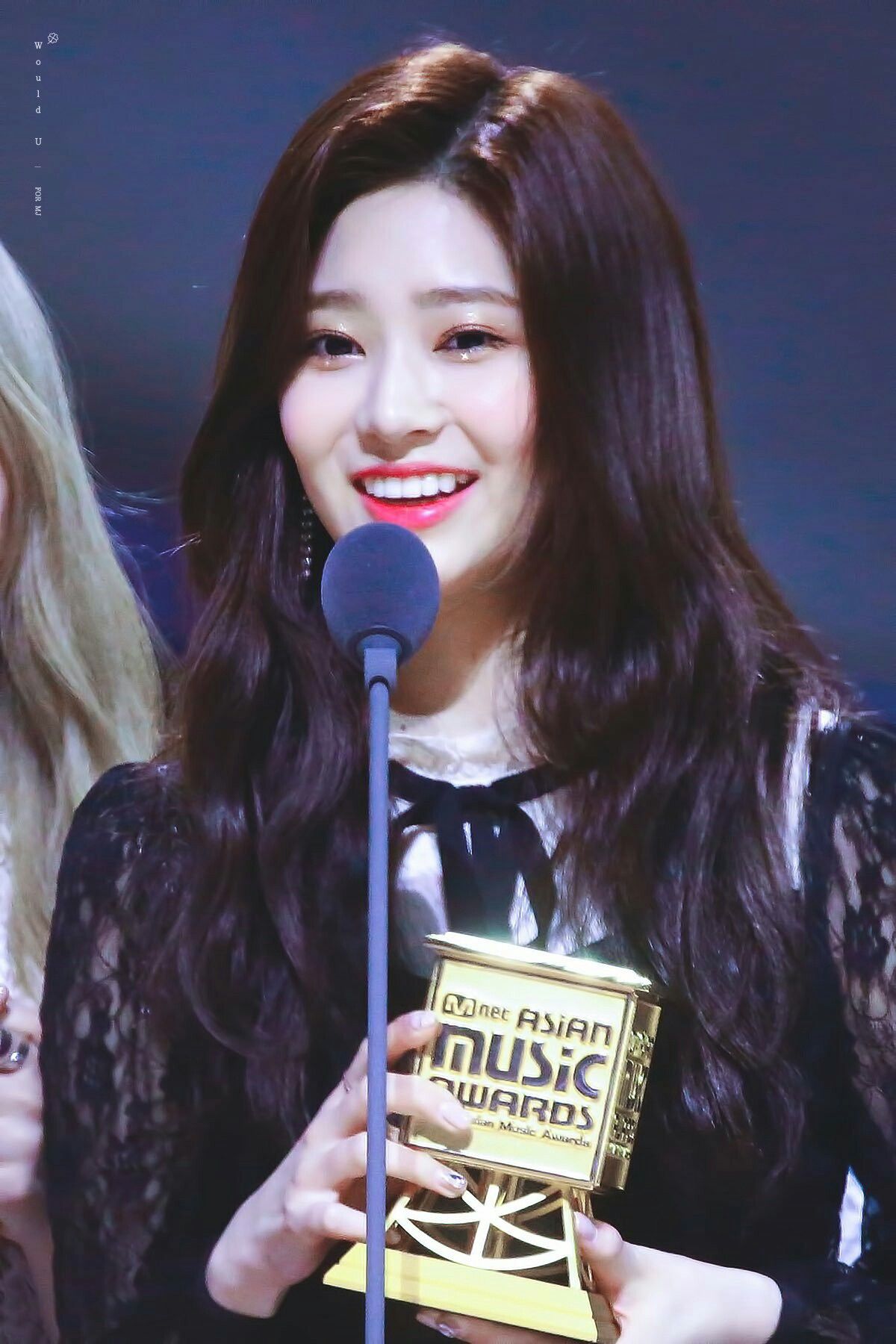 아이즈원 김민주 최애사진