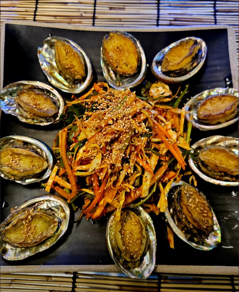 서울 중구 조개구이 맛집 신당조갯집, 방문객들이 극찬한 메뉴
