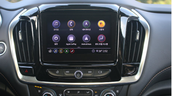 쉐보레 트래버스 내부 및 스펙