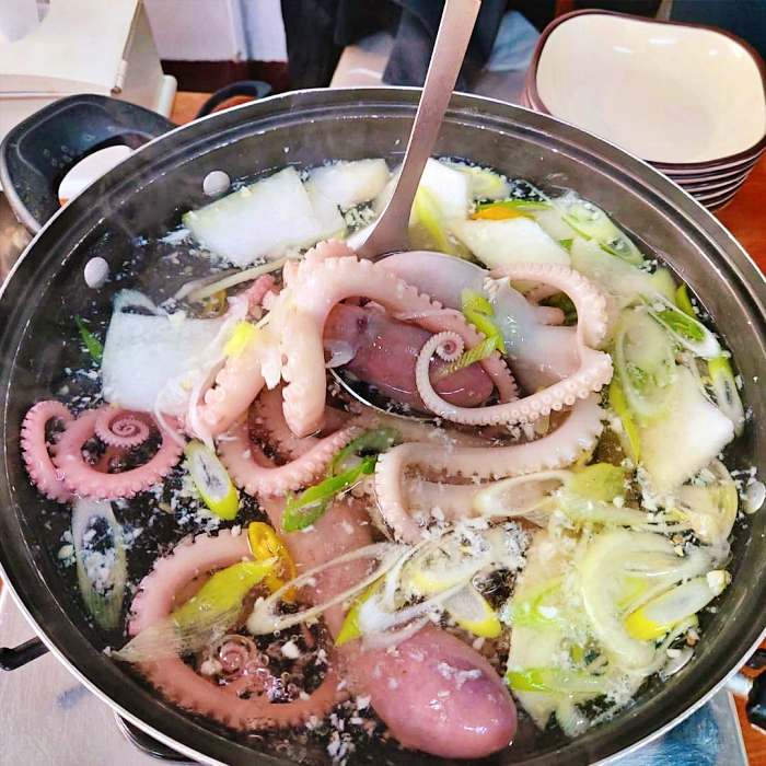 고두심이 좋아서 충남 태안 박속밀국낙지탕 맛집