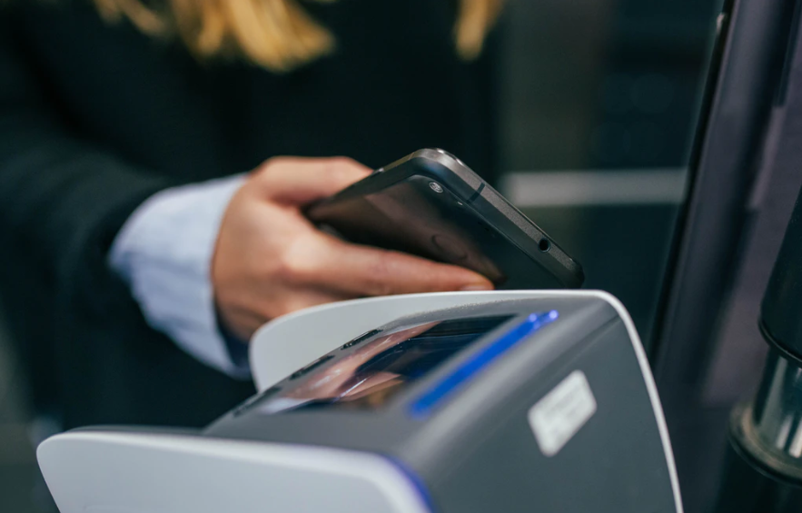 국내 핀테크 서비스 기술의 발전 썸네일