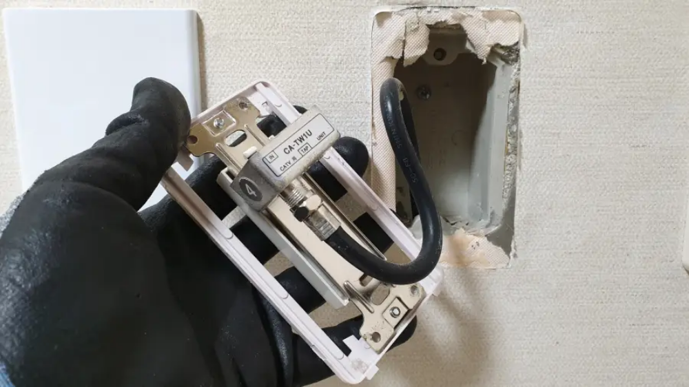 케이블TV 단자 분해모습