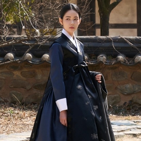 홍수주 이강에는 달이 흐른다 등장인물