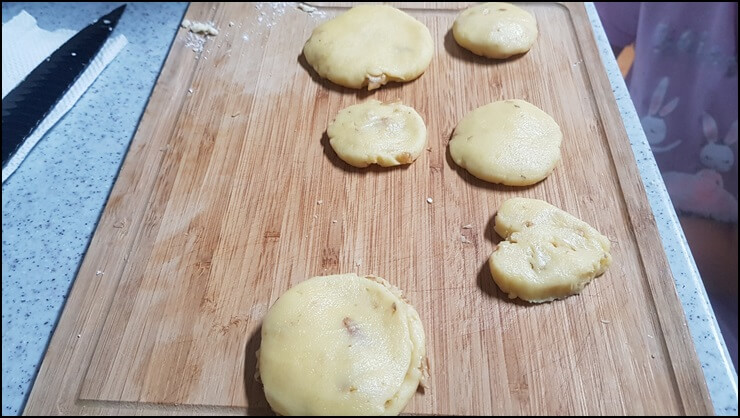 먹기좋은-크기의-호두쿠키반죽