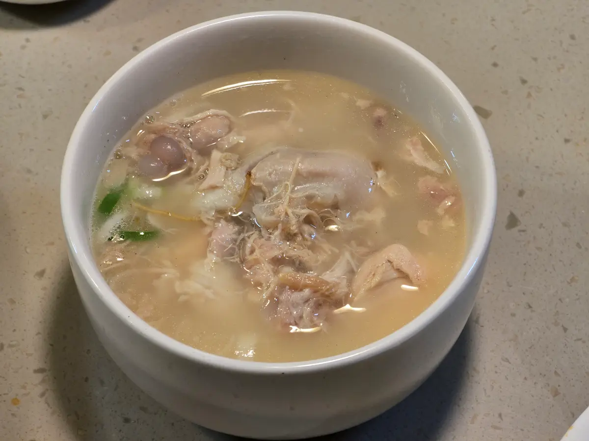 즐거운 술상 20번째 코스 음식: 삼계탕