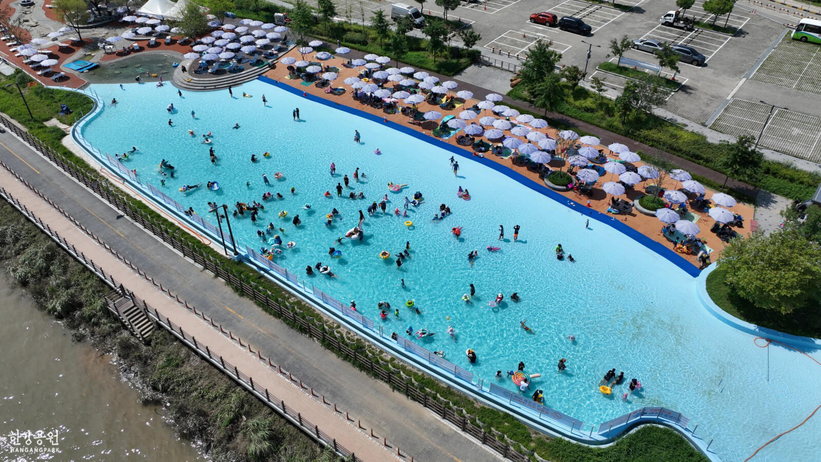 한강 수영장 양화물놀이장 사진
