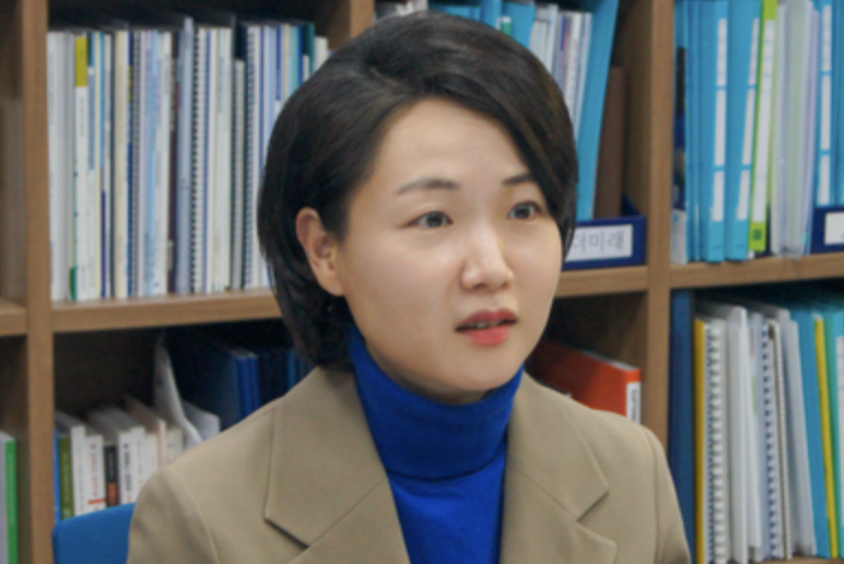 국회의원 홍정민