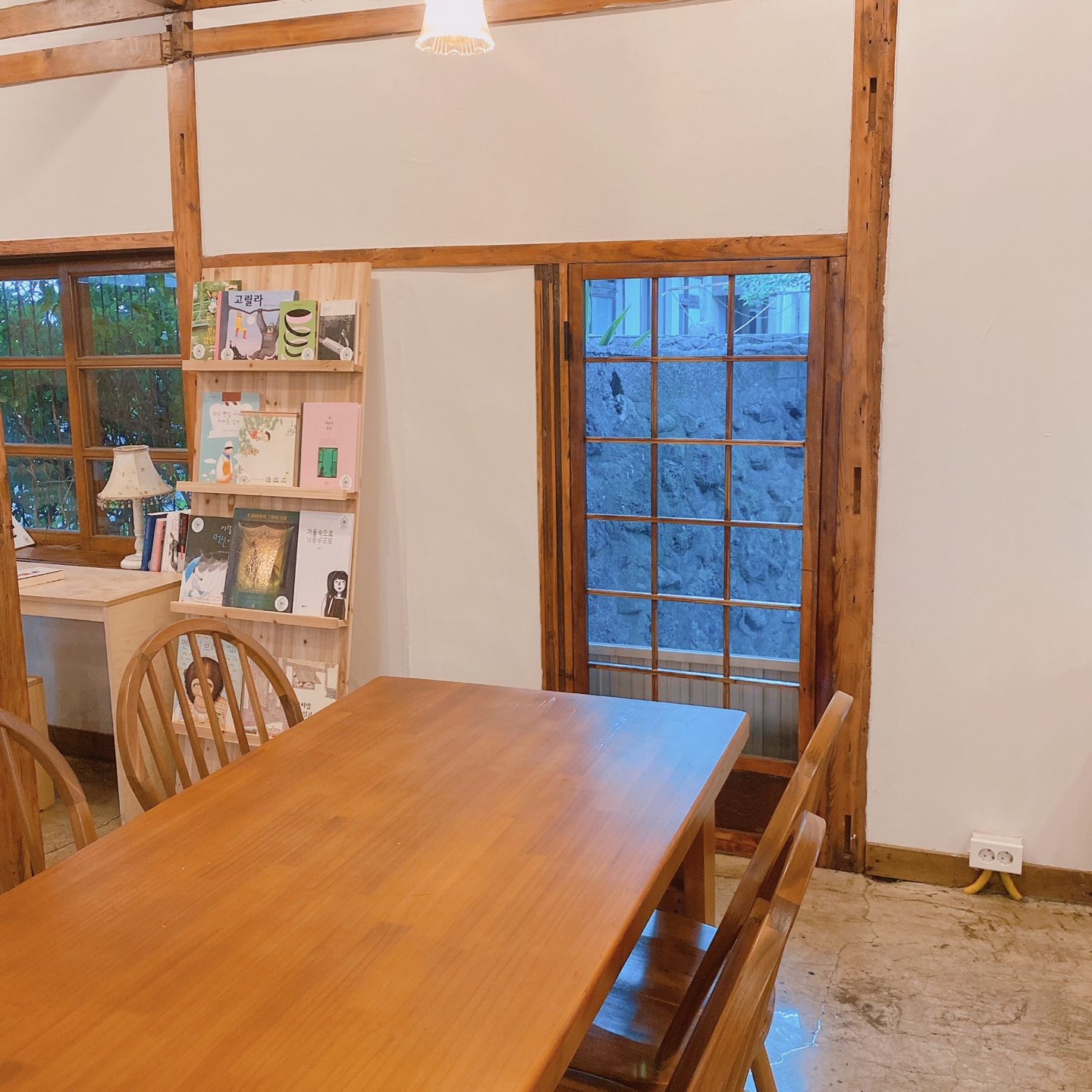 제주 동문시장 주택 구옥개조 북카페 무화과한입