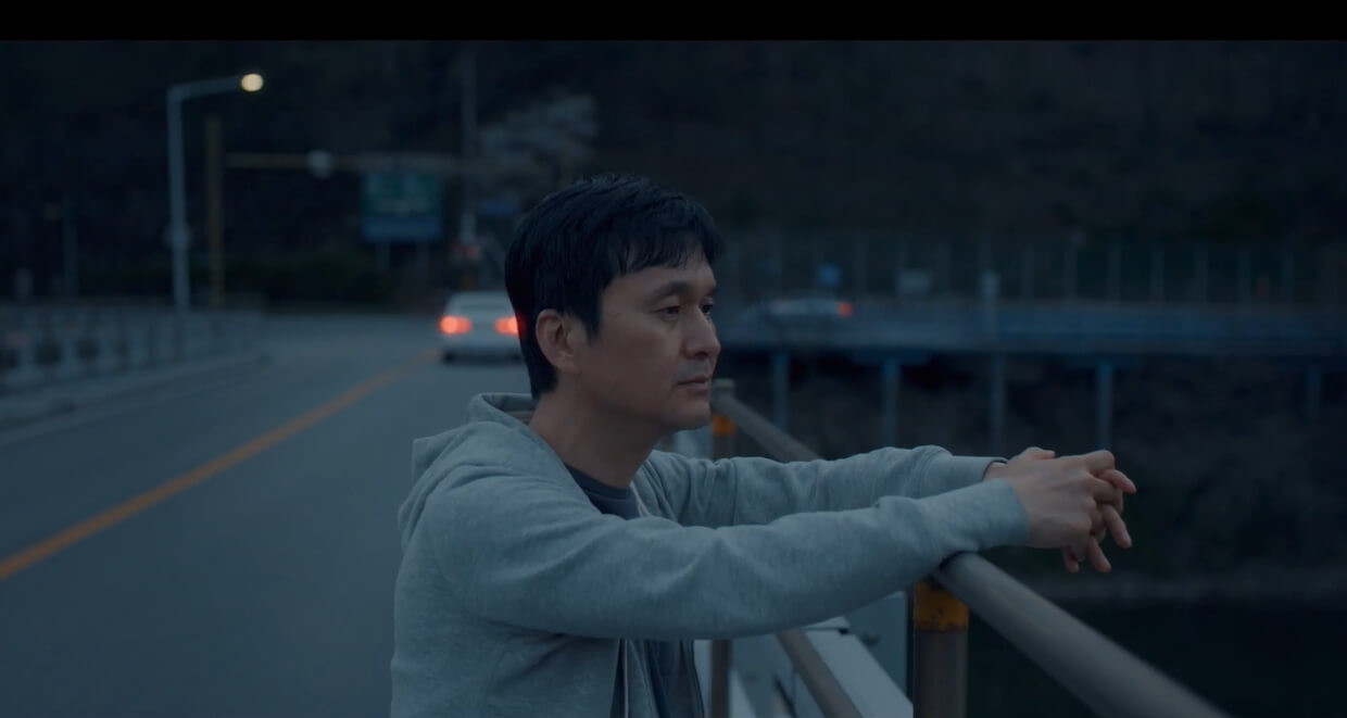고민하는 민석의 모습