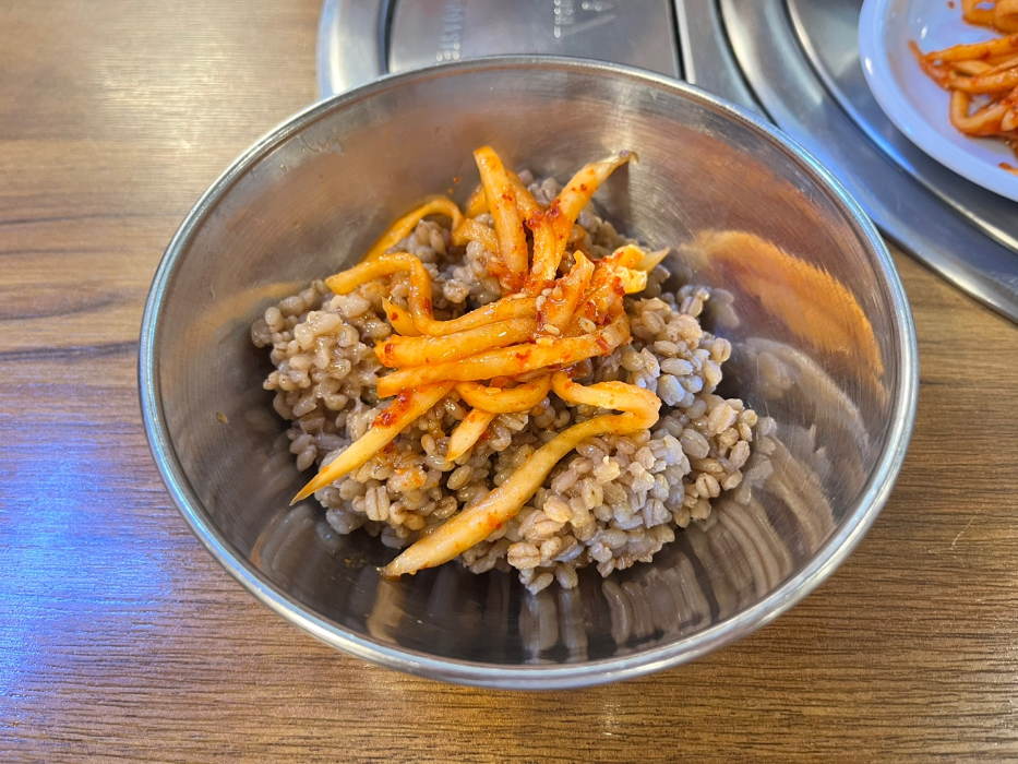 에피타이저 보리밥