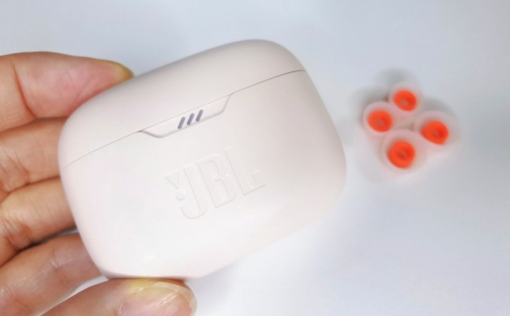 노이즈-캔슬링-무선이어폰