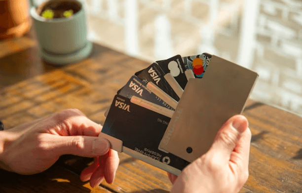 숨은 돈 찾기! 휴면 카드 해지 및 고정지출 줄이는 법