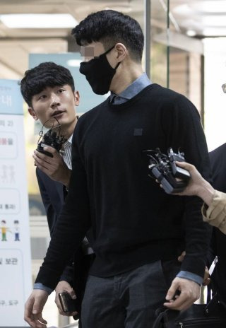 전치영 공직기강비서관 버닝썬 변호 논란