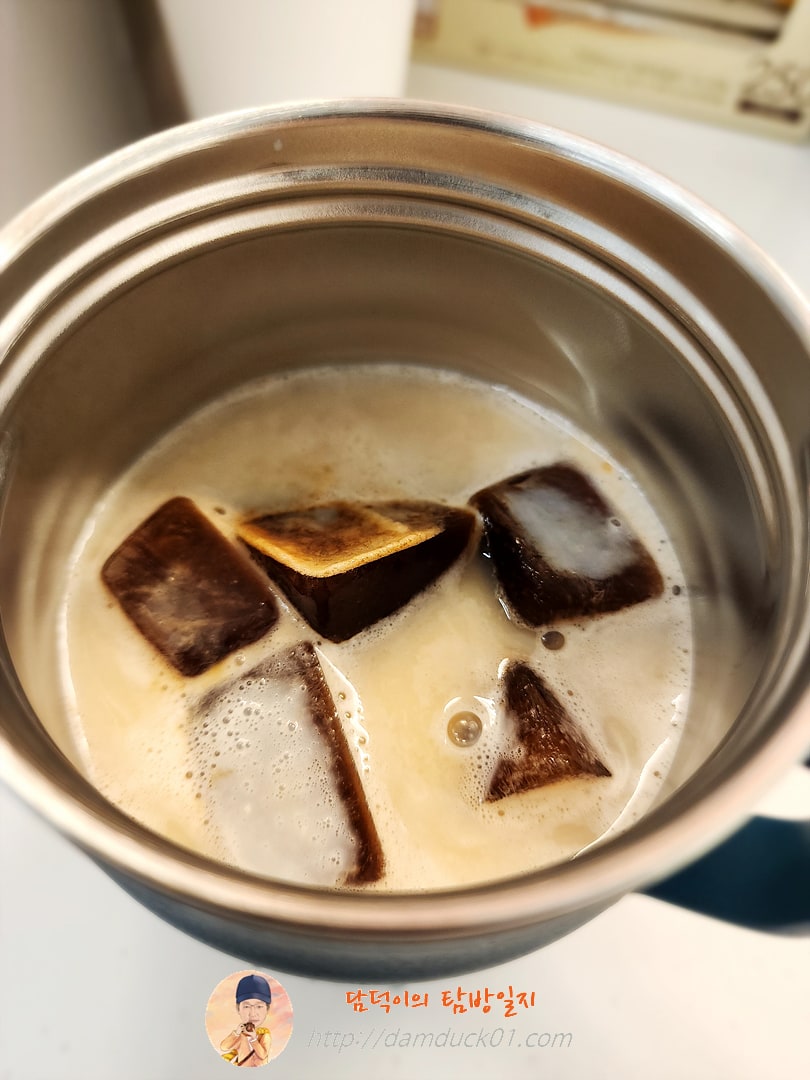 직접 만든 큐브 라떼