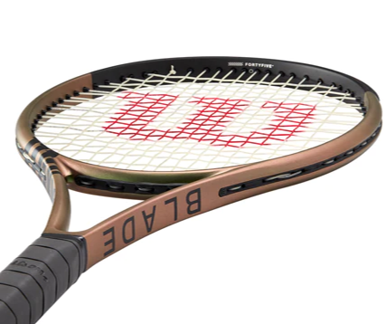 Wilson blade v8 라켓 사진