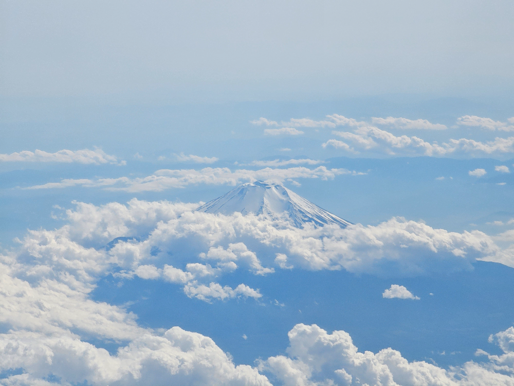 하늘에서 본 후지산 02